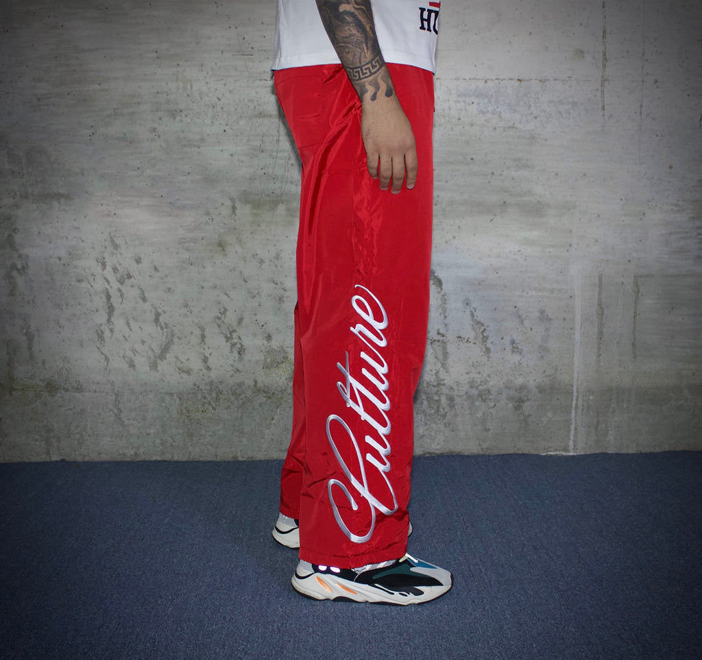 CULTURE TRACKS RED